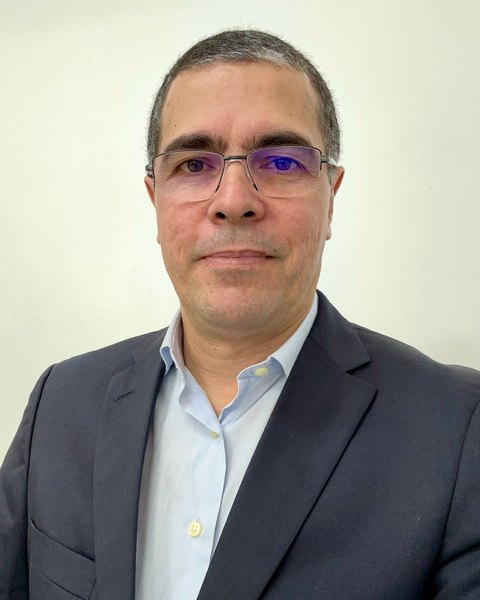 George Neves